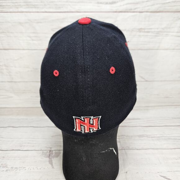 Northern Illinois Huskies Zephyr Hat Cap Mens Stretch Fit M/L Black - Picture 3 of 6